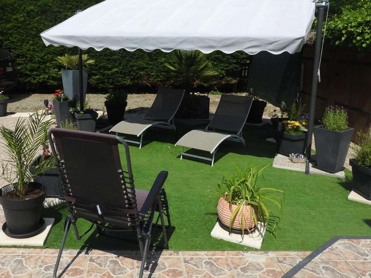 Appartement Mansarde Et Climatise 50 M2 Pompignan  エクステリア 写真