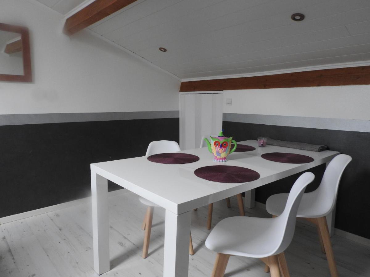 Appartement Mansarde Et Climatise 50 M2 Pompignan  エクステリア 写真