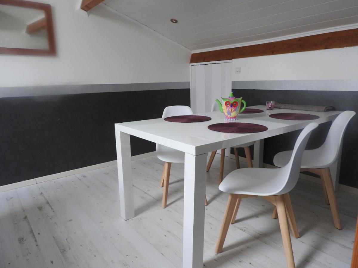 Appartement Mansarde Et Climatise 50 M2 Pompignan  エクステリア 写真